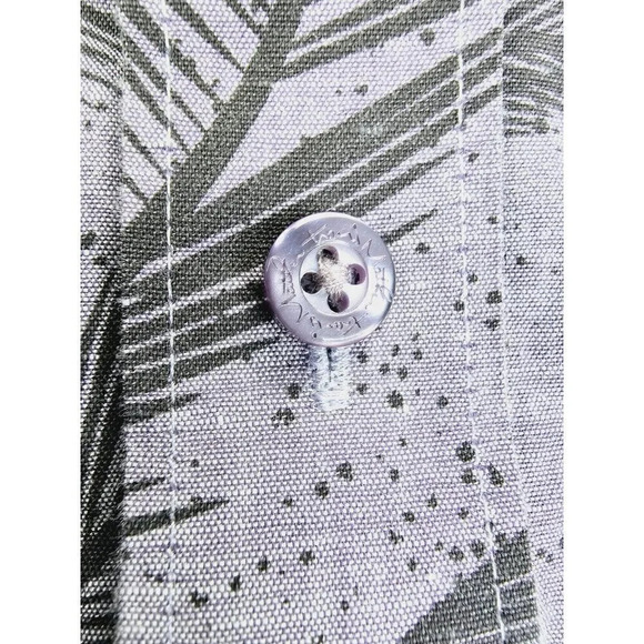 Travis Mathew Size XL Men Pale Purple Floral Embroidered Logo Short Sleeve Shirt - Picture 7 of 12